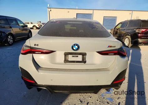 2024 BMW I4 M50 z USA, uszkodzony, nr VIN WBY33AW01RFS34402